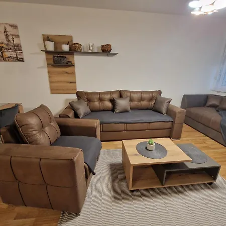 Djuric Center Appartamento Subotica